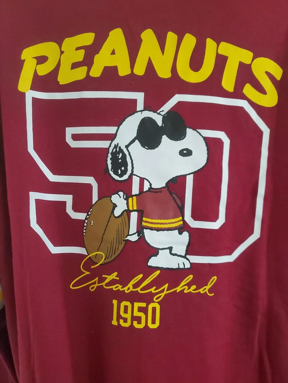 Peanuts Snoopy & Woodstock  established 1950 #50 dark red sweatshirt size L NEW